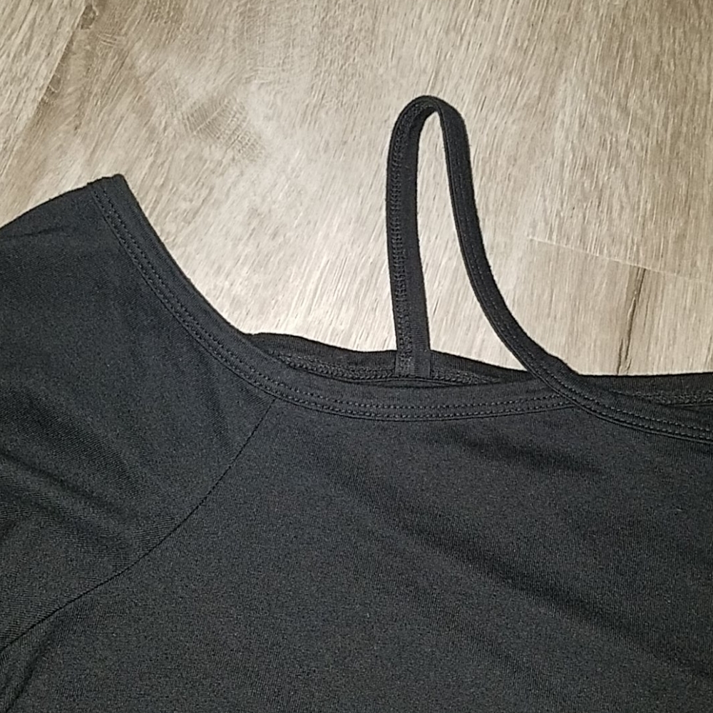 Cold Shoulder Basic Tops - Picture 5 of 8